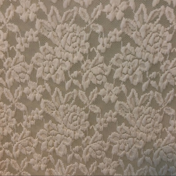 NWOT Dressy Winter Off White Stretch Lace Top - Picture 2 of 4